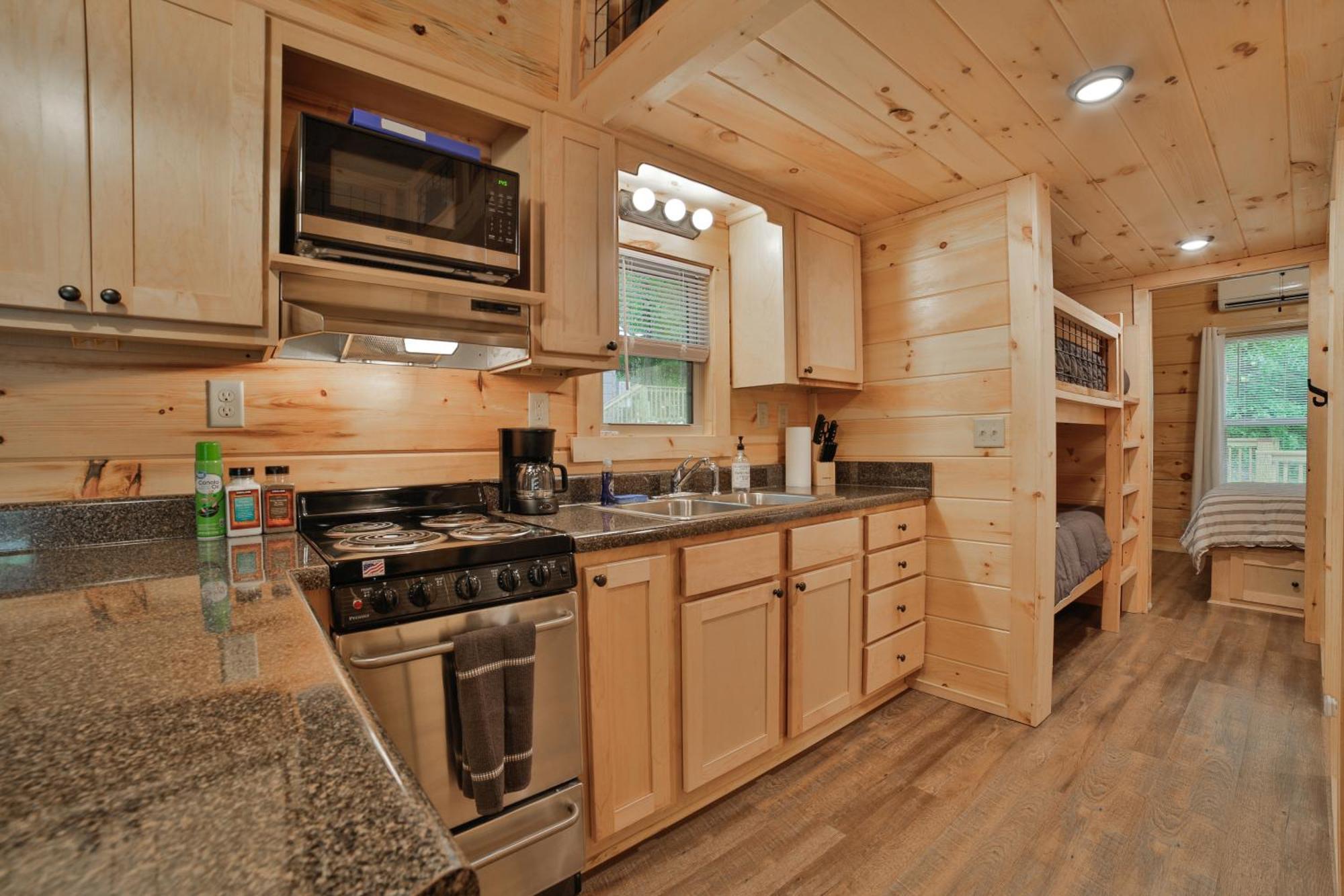 Lena Cabin Wooded Tiny Cabin - Hot Tub Чаттануга Экстерьер фото