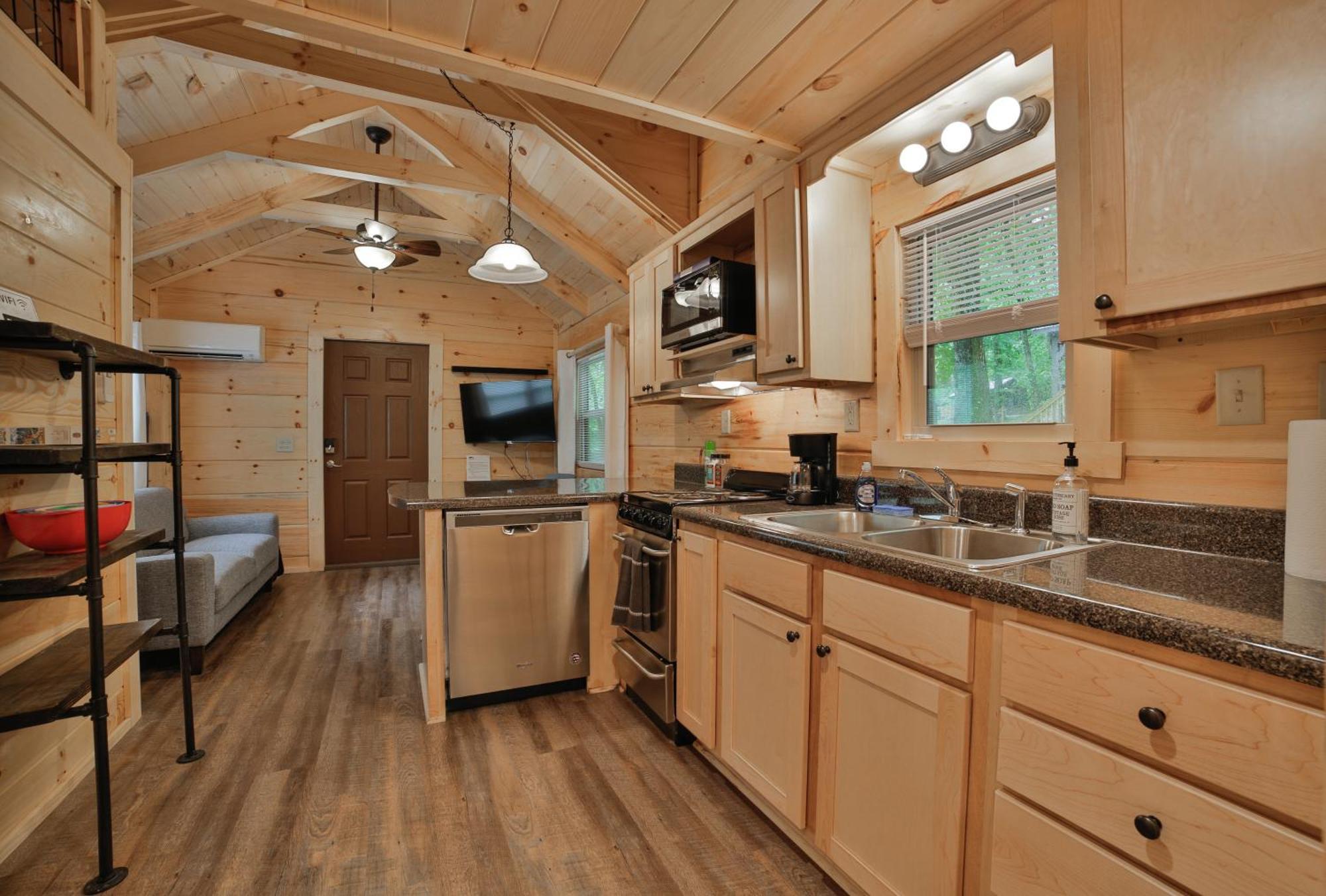 Lena Cabin Wooded Tiny Cabin - Hot Tub Чаттануга Экстерьер фото