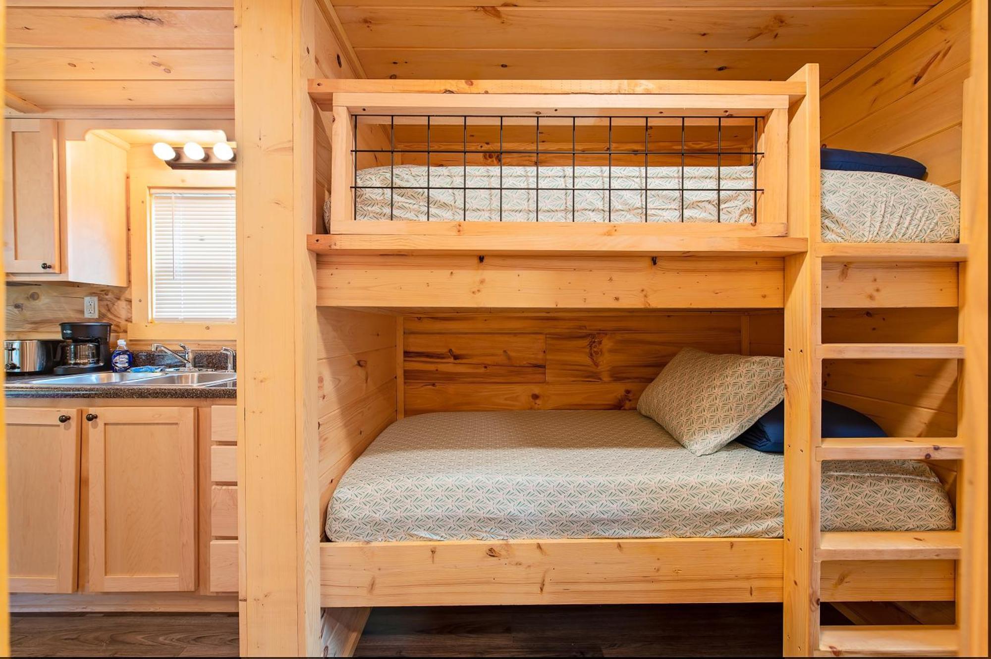 Lena Cabin Wooded Tiny Cabin - Hot Tub Чаттануга Экстерьер фото